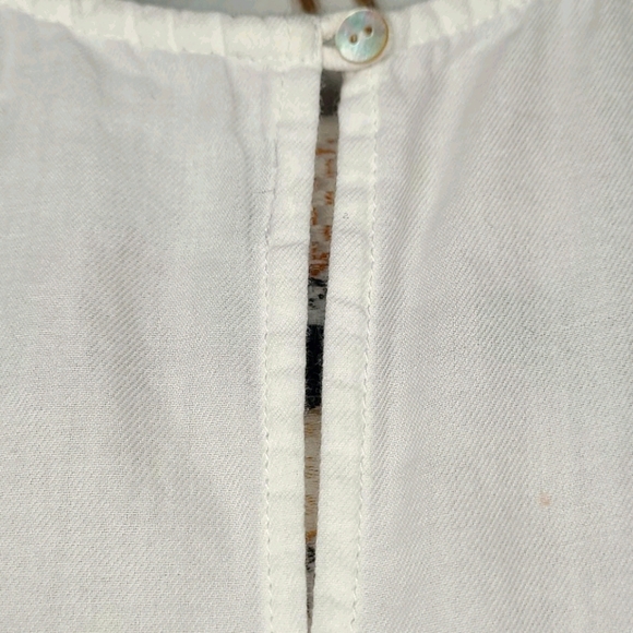 White Embroidered Sleeveless Top - Picture 6 of 6